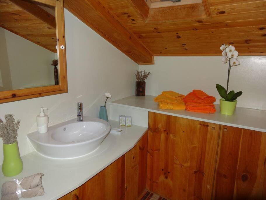 Charm And Fantastic View In A Fully Equipped Home In Center Lissabon Exterior foto
